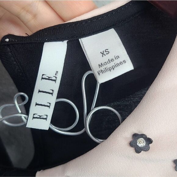 NWT ELLE Sleeveless Vintage Style Black Rayon Blouse Size XS - Picture 3 of 6